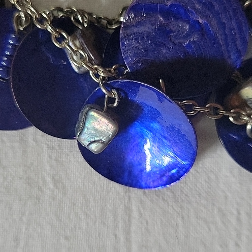 Shell Necklace - Picture 2 of 5